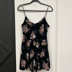 H&M Divided Black Floral Velvet Romper Size 10 Spaghetti Strap
